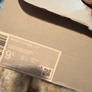 Nike Air Force 1 '07 Teal and White Sneakers